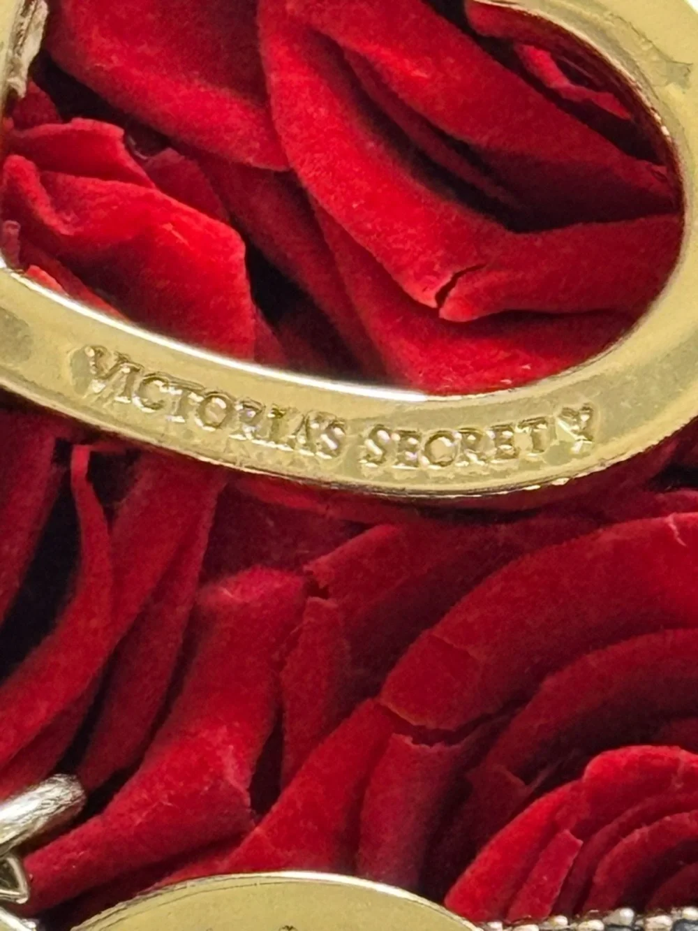 Victorias Secret chic playful